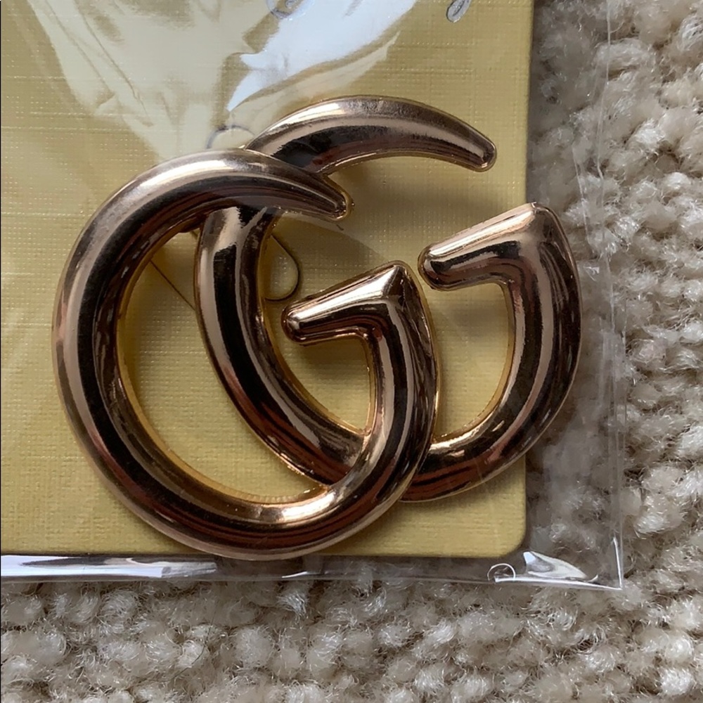 Brand New Gold GG Brooch Pin